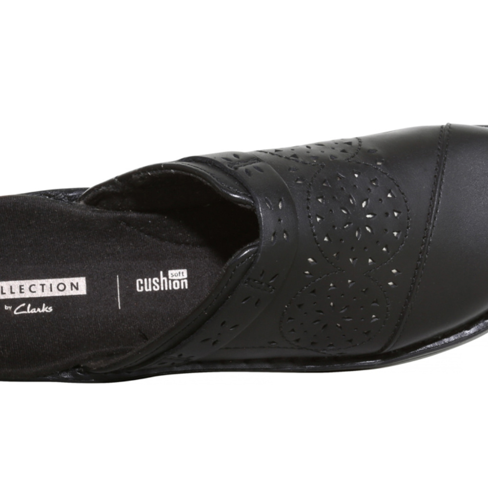Clark’s Collection women’s slip on clog